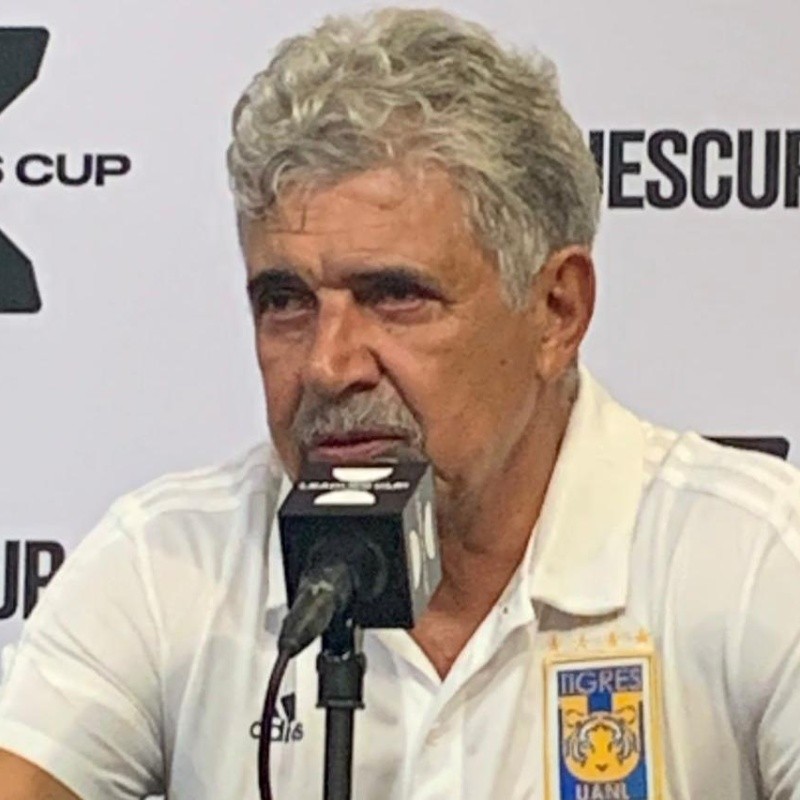 Ferretti trolleó al América por los autogoles