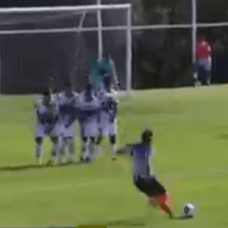 Urretavizcaya volvió con un golazo para Rayados Sub 20