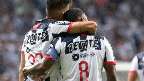 Monterrey venció a Pumas y se acercó a la cima