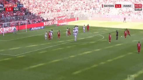 Con un tiro libre 'a lo Messi' de Alaba, Bayern lo dio vuelta en 10 minutos