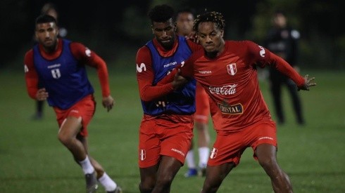 Carrillo llegó desde Arabia y Ascues desde el interior de Estados Unidos.