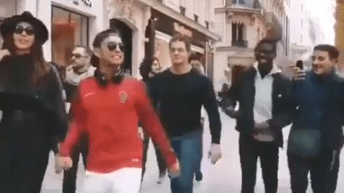 Video: se vistieron de Cristiano Ronaldo y Georgina Rodríguez ¡y todos les pedían fotos!