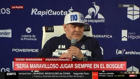 En plena conferencia de prensa, Maradona se quebró hablando de Caniggia