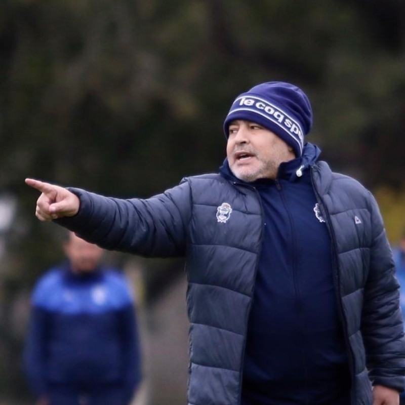 Llegó el posteo de Maradona en su primer entrenamiento con Gimnasia