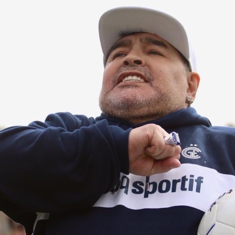 Maradona contó lo que sintió al salir por el túnel de la cancha de Gimnasia y lloramos todos