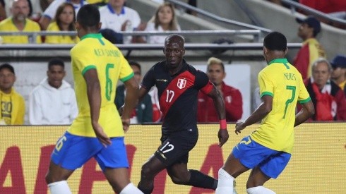 Advíncula fue por primera vez capitán desde el inicio contra Ecuador el jueves pasado.