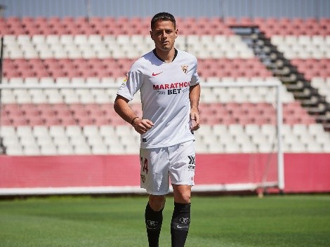 Un ex compañero de Chicharito Hernández le deseó mala suerte en su debut en Sevilla