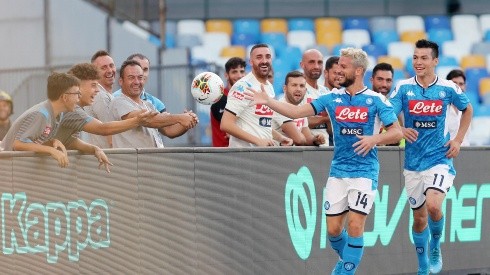 Napoli le ganó cómodo a Sampdoria e  Hirving Lozano recibió su primera ovación