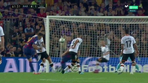 Miren quién volvió: Luis Suárez entró y al minuto se mandó un golazo