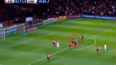 Video: Chará hizo el gol más insólito de la Copa Sudamericana