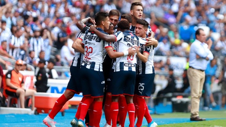 Rayados venció  a Puebla en un duelo vibrante y Alonso respira