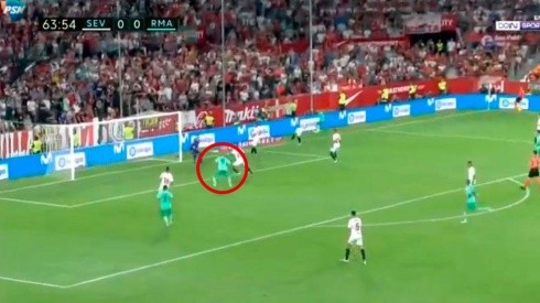 Cuando más lo necesitaba, Benzemá puso la cabeza y marcó el 1 a 0 para el Real Madrid