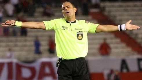 Pablo Lunati en un partido por el torneo argentino.