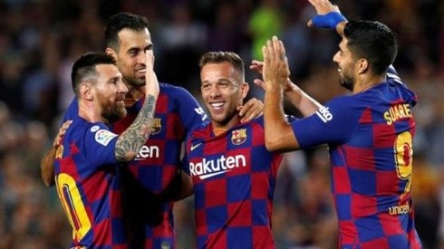 Se reúnen los jugadores del Barcelona, sin directivos ni cuerpo técnico