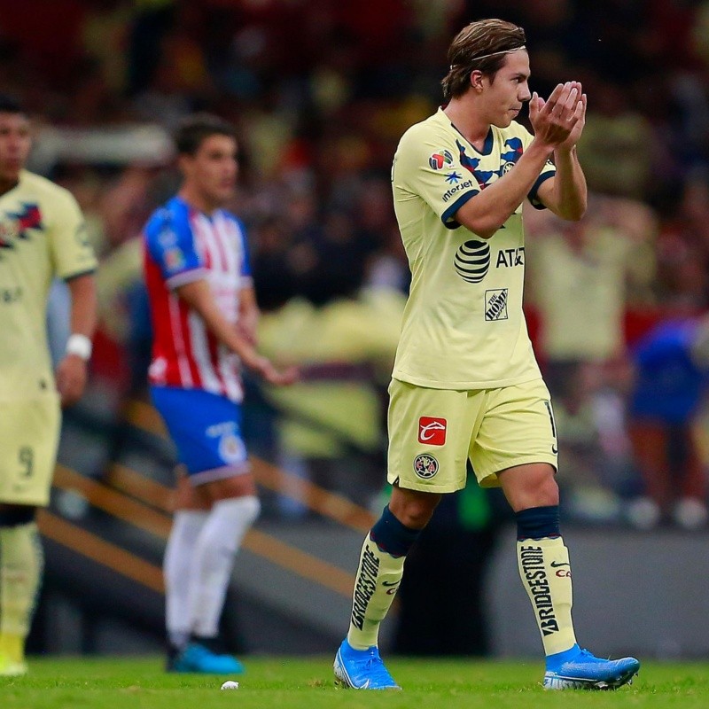 El primer tiempo soñado de Córdova: doblete para América en el Clásico Nacional