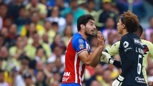 Segundo a segundo: el momento en que Ochoa "escupe" a Briseño