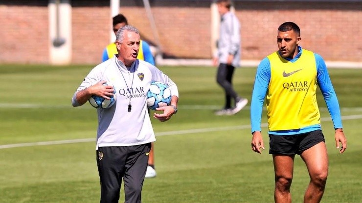 Gustavo Alfaro en la práctica de Boca.