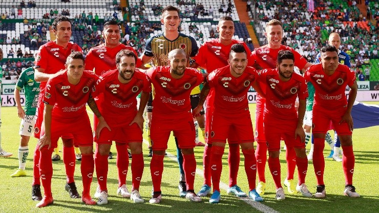 Los problemas no paran para los Tiburones Rojos.