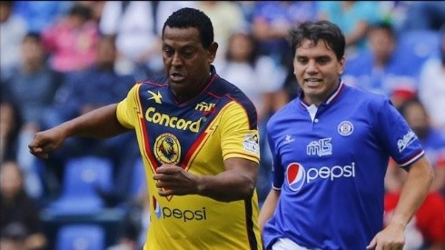 Antonio Carlos Santos se cruzó feo con Hermosillo en Twitter