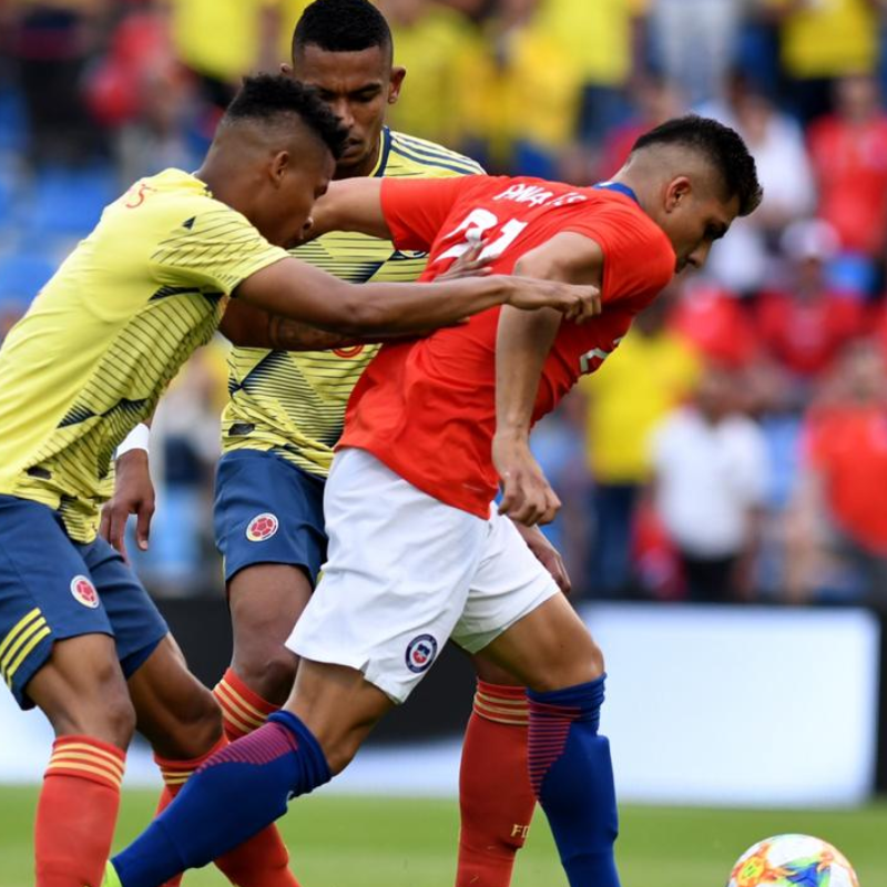 Mucha lucha y poco juego: Colombia y Chile empataron 0-0 en amistoso