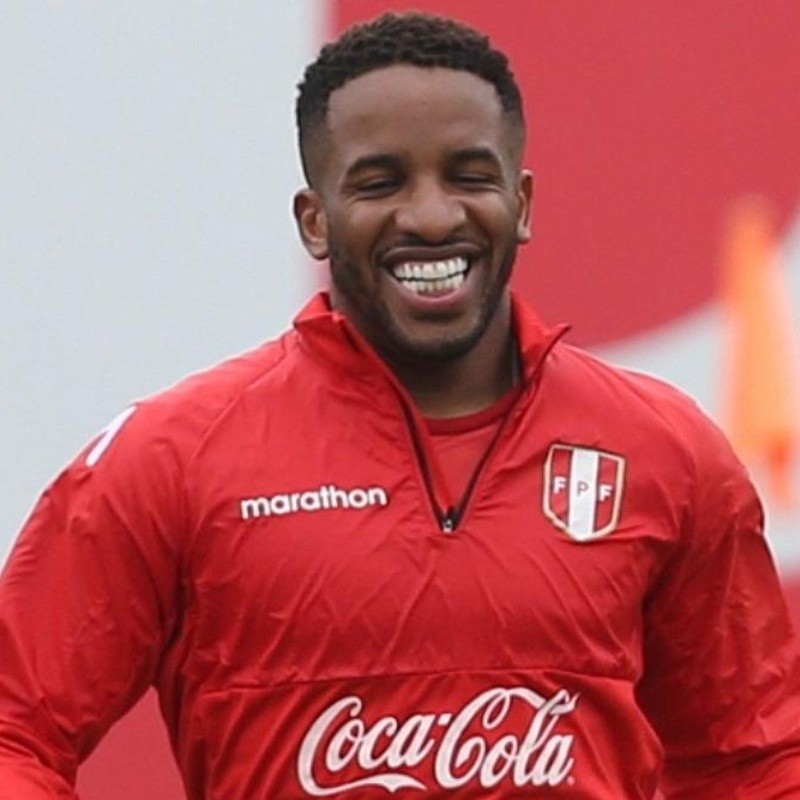 Con clase: Jefferson Farfán subió fotito a Instagram desde Lima con alusivo mensaje