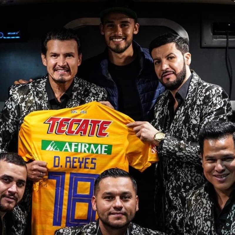 Diego Reyes visitó a una reconocida banda en su concierto