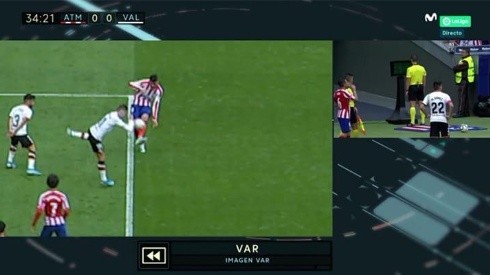VAR, penal y gol: Diego Costa pone en ventaja al Atlético ante el Valencia