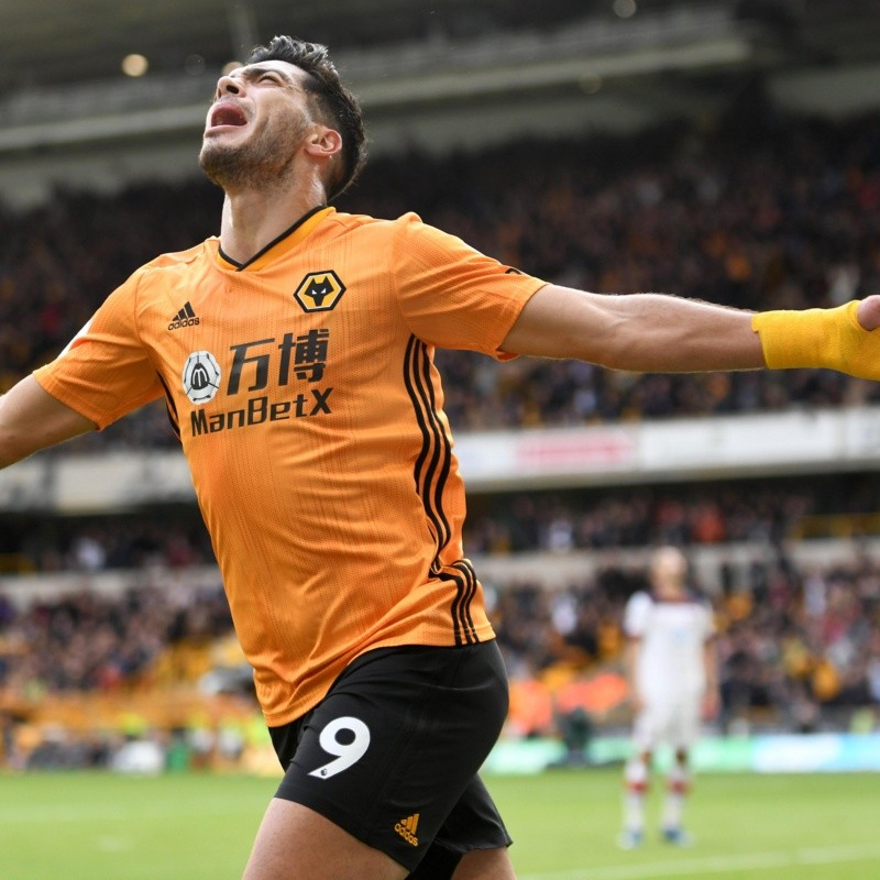 Raúl Jiménez entró en la historia grande del Wolves