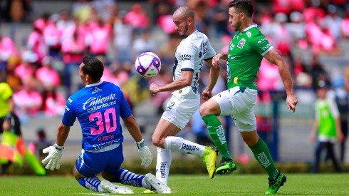 Pumas cayó 1-2 ante León en un encuentro muy atractivo