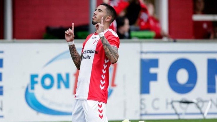 Peña ya lleva dos tantos en la Eredivisie.