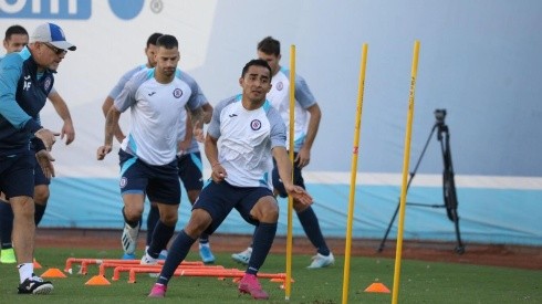 Rafael Baca se lesiona en la práctica y sería baja en Tigres vs Cruz Azul