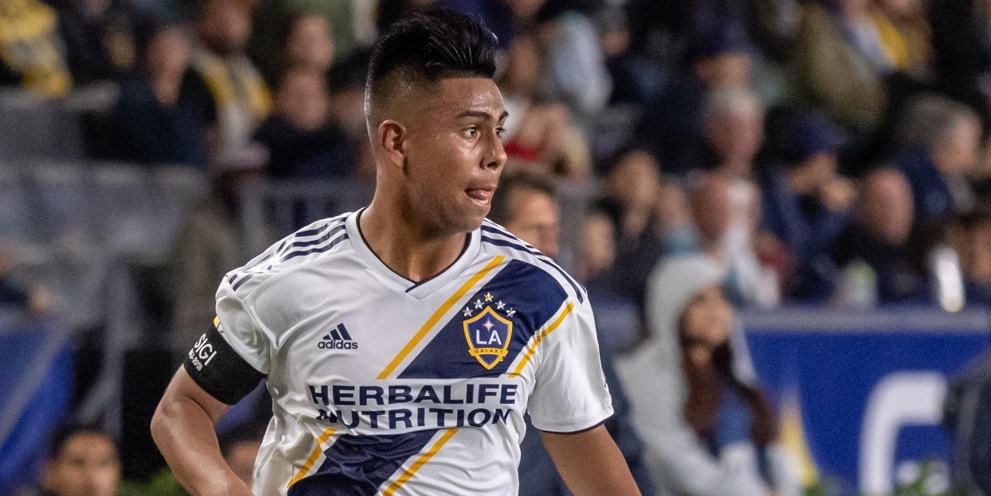 Efraín Álvarez no estará para el Galaxy en los Playoffs ...