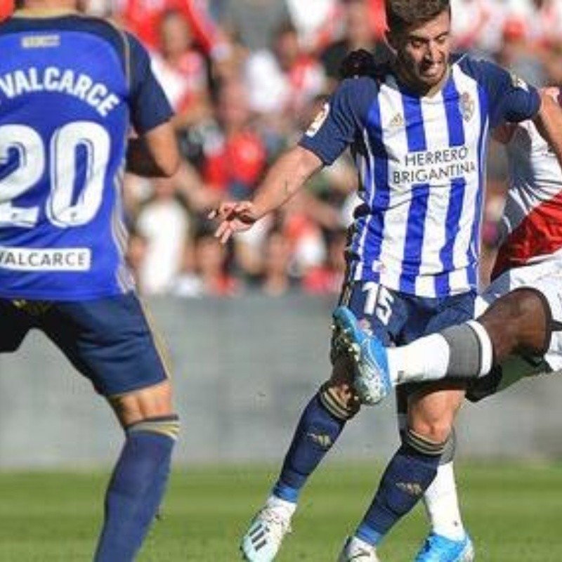 A levantarse: Advíncula metió un autogol y su equipo perdió en la Liga 2 de España