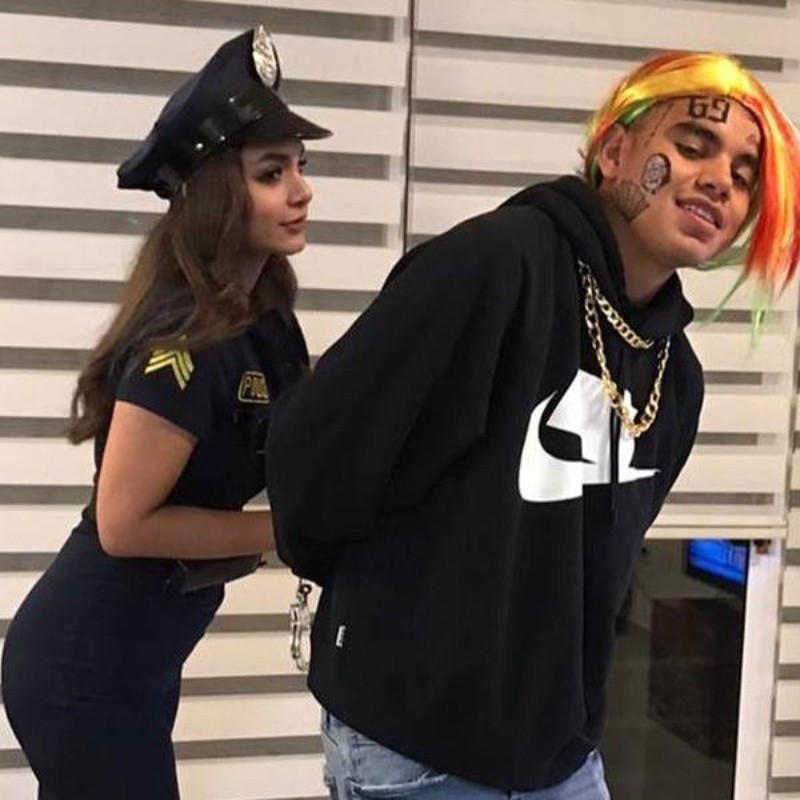 ¿El mejor disfraz? Charly Rodríguez se disfraza de 6ix9ine junto a su novia