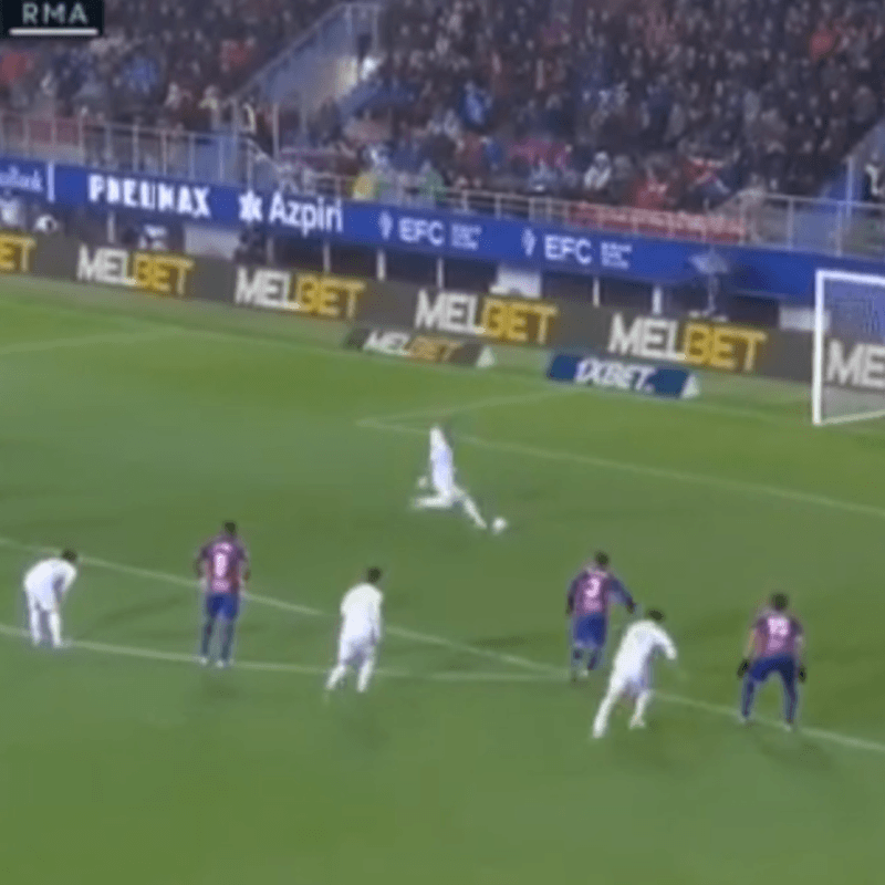 Sergio Ramos le regaló el penal a Benzema y el crack no perdonó