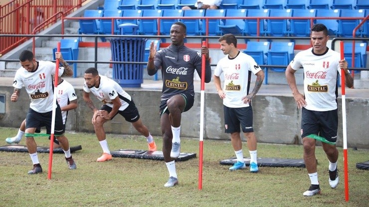 Selección Peruana entrena con todos desde del martes en Estados Unidos.