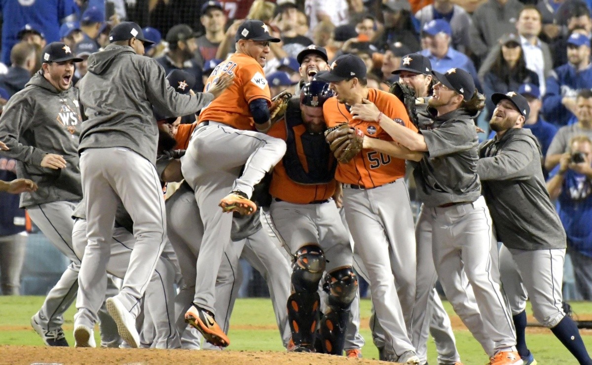 Comprueban que los Astros le robaron a los Dodgers el título de la