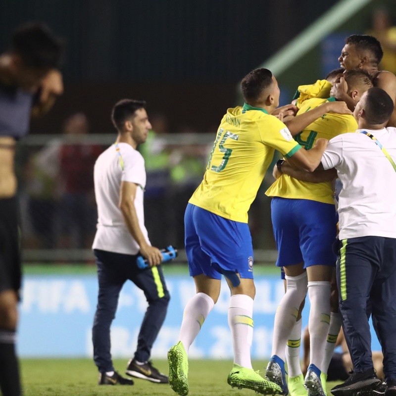 Con un polémico penal, Brasil le quitó el sueño a México y se consagró campeón del Mundial