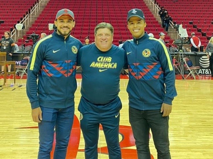 Gio dos Santos, Henry y el Piojo invitados a ver la NBA en Houston