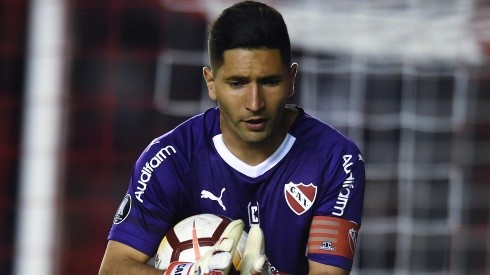 Cruz Azul empezó a negociar con Independiente por el pase de Martín Campaña