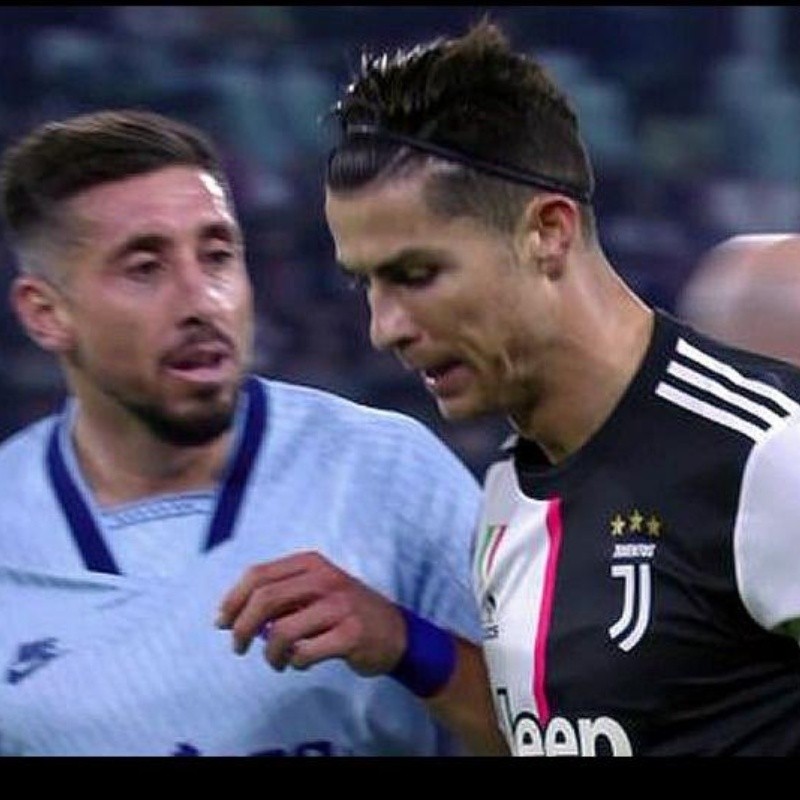 Héctor Herrera se defendió ante la agresión de Cristiano Ronaldo