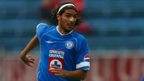 El uruguayo defendió nuestra playera en la temporada 2002-03