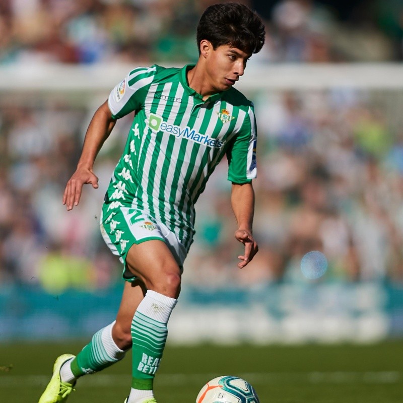 Diego Lainez fue titular en la victoria del Real Betis en España