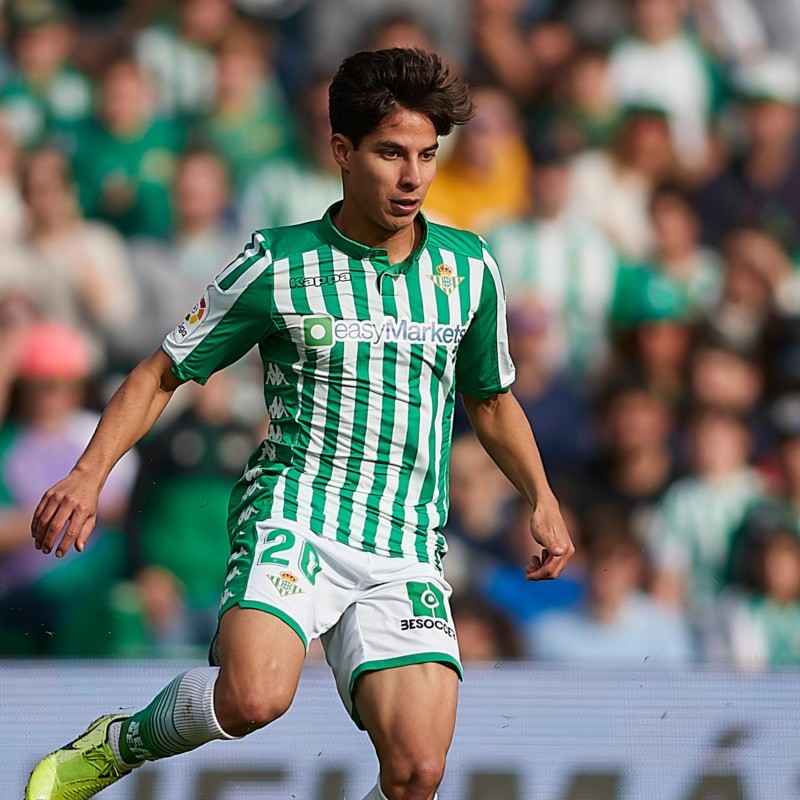 Lainez agradeció la ovación que recibió en Betis