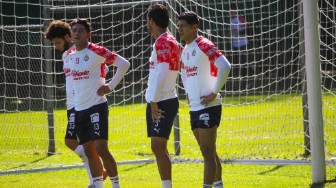 Vinculan a un jugador de Chivas en Pumas
