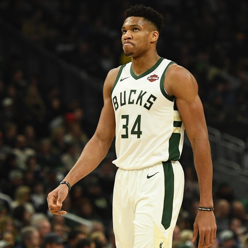 Le alegró la vida: el hermoso gesto de Giannis Antetokounmpo con un nene