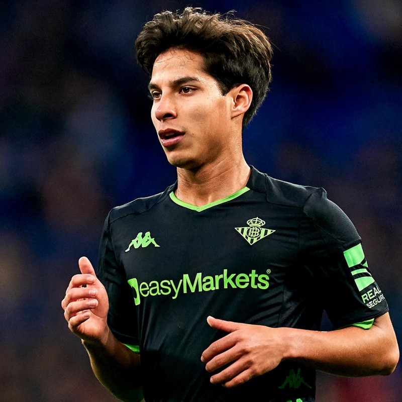 Lyon podría volver a insistir por Diego Lainez