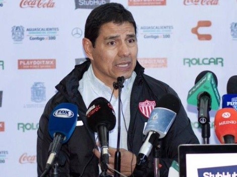 Necaxa presenta a Alfonso Sosa como su nuevo entrenador