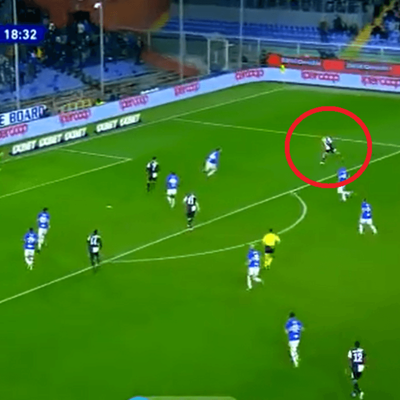 A Dybala le tiraron un cambio de frente, le pegó de volea y clavó un golazo