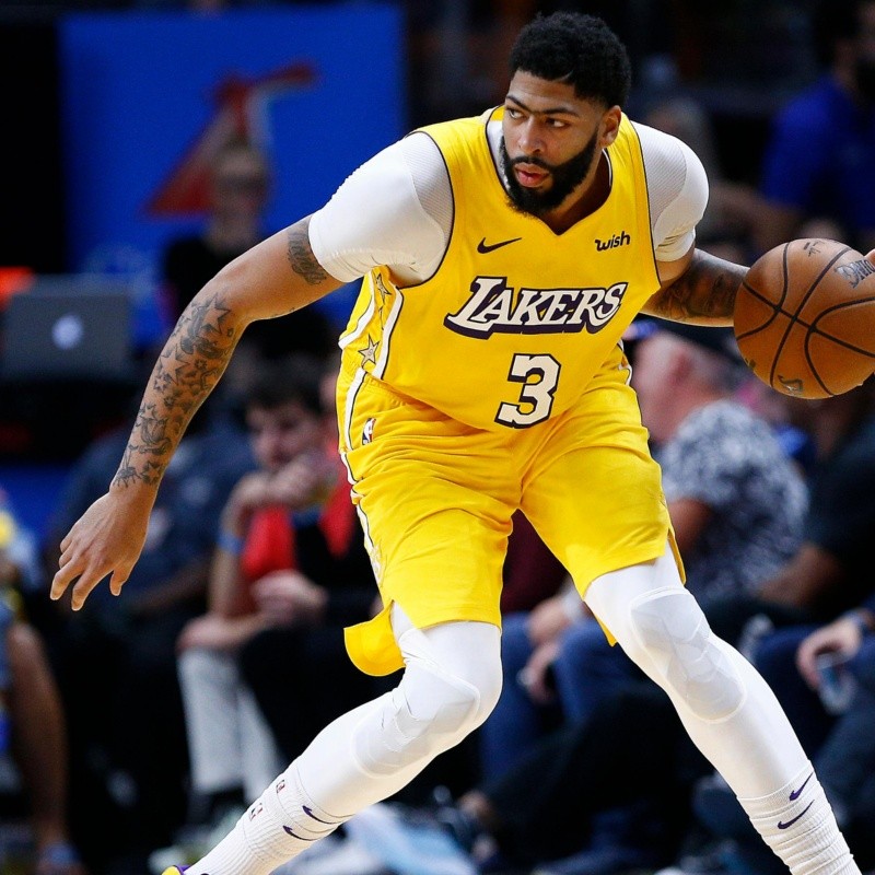 Anthony Davis juega al hermetismo con su continuidad en Los Lakers